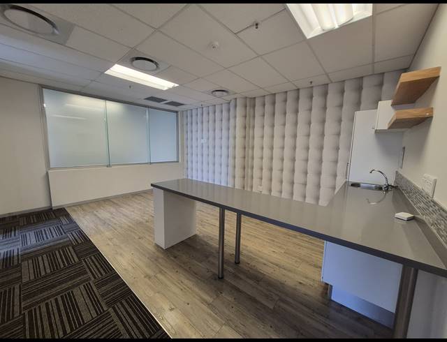 249M² OFFICE TO LET IN SANDTON CENTRAL